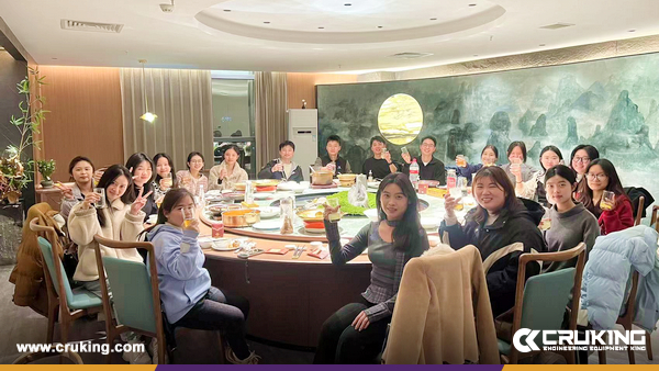 CRUKING's Remarkable Year-End Party