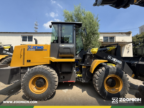 Bangladesh - 1 Unit XCMG LW300KN Wheel Loader