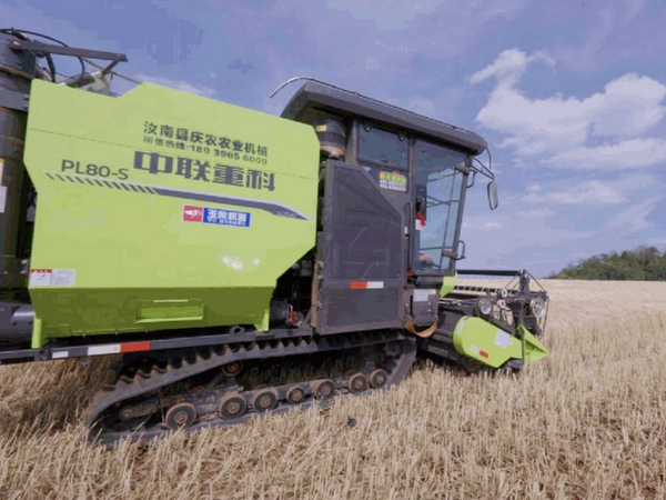 ZOOMLION Supports the Cross-Regional Harvesting Season